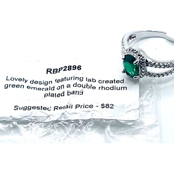 Ring Bomb Party Ring #2896,   Size 8 - Picture 4 of 4